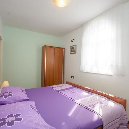 Apartments Jerkunica Rogoznica  Rom bilde