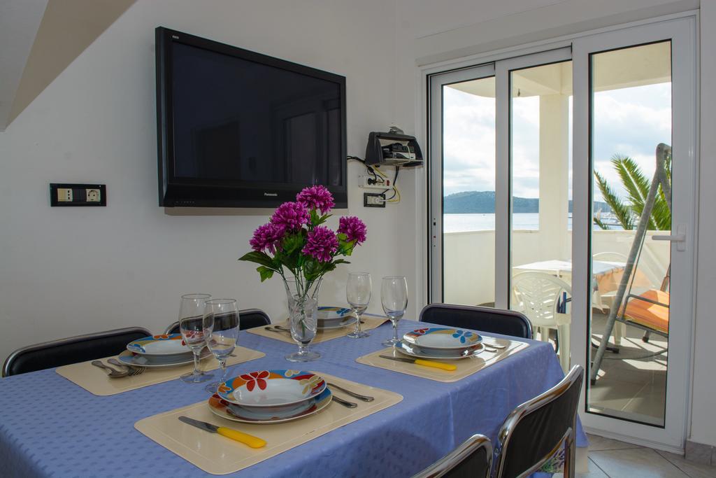 Apartments Jerkunica Rogoznica  Rom bilde